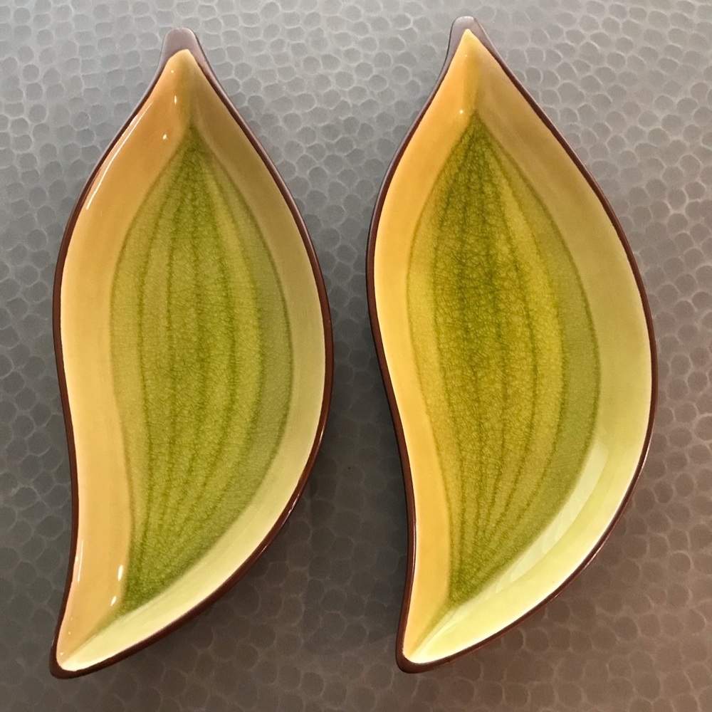 Torre & Tagus serving pieces